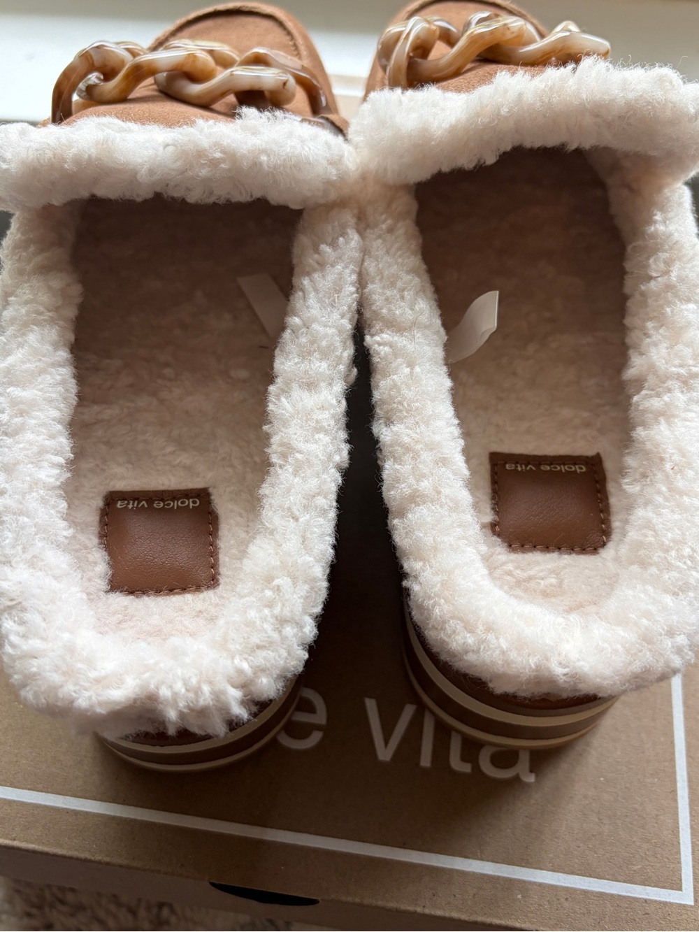 Dolce Vita Pecan Suede Platform Mule with White Shearling Trim - Picture 3 of 6